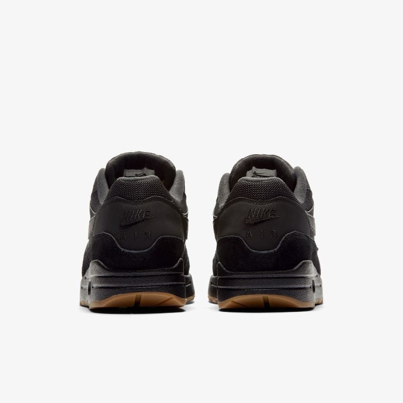 Nike air max outlet 1 black gum sole